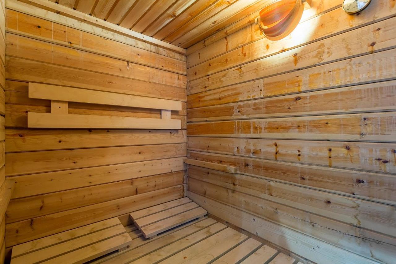 The Old Lyon Sauna 6 People Exteriér fotografie