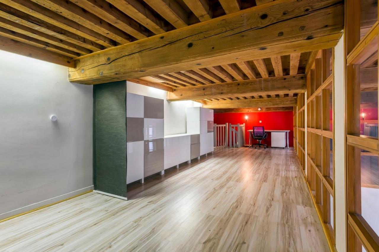 The Old Lyon Sauna 6 People Exteriér fotografie